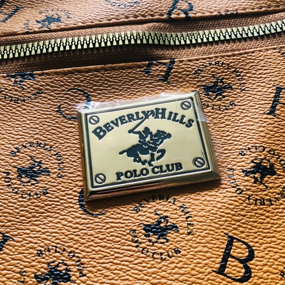 Beverley Hills Polo club wristlet - Picture 6 of 6